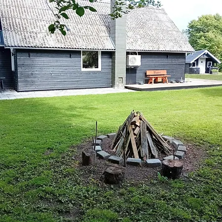 Ferienhaus Renovated Near *