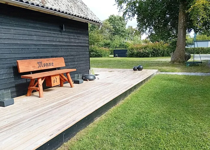Semesterbostad Renovated Near Ørsted